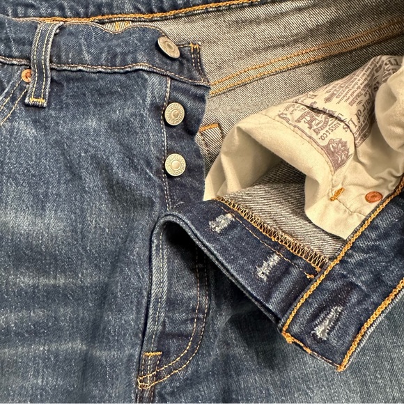 Levi’s Premium Denim Button front 501 Jeans, Sz 32, Length 26”, new condition. - Picture 6 of 8